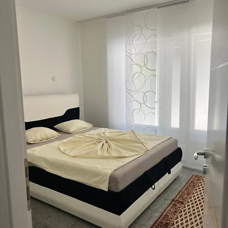 Besirevic Apartment *